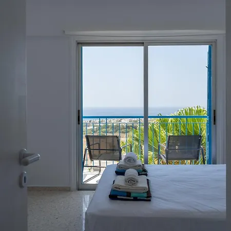 Seaview Serenity - A 2 Bedroom Townhouse In Paphos