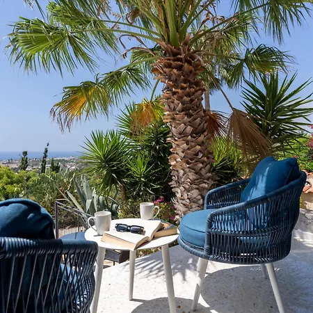 Seaview Serenity - A 2 Bedroom Townhouse In Paphos 度假居 Klorakas