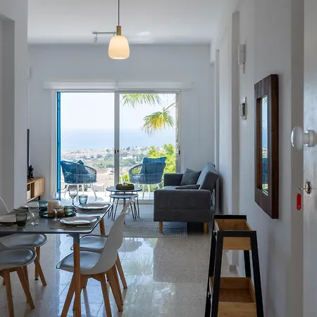 Casa de Férias Seaview Serenity - A 2 Bedroom Townhouse In Paphos *